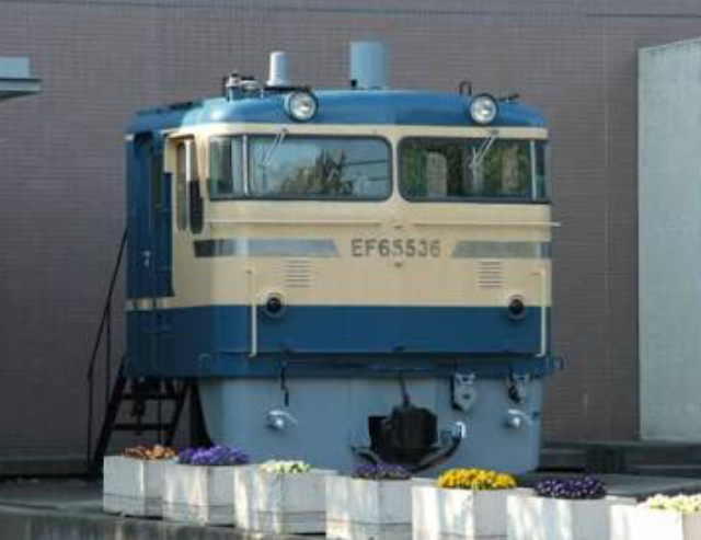 EF65 500番台前照灯、走行問題ナシデス。